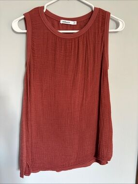 Red Haute Rust Textured Sleeveless Tank Top